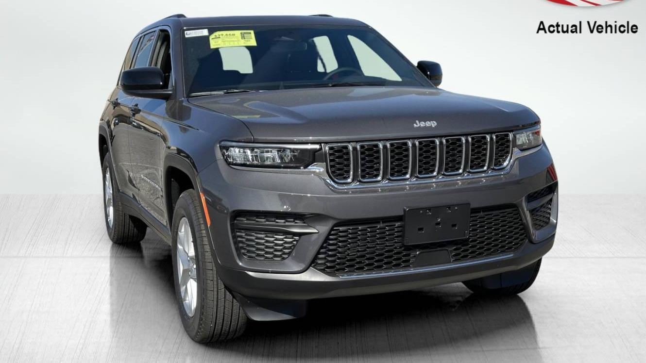 JEEP GRAND CHEROKEE 2024 1C4RJHAG5RC252949 image